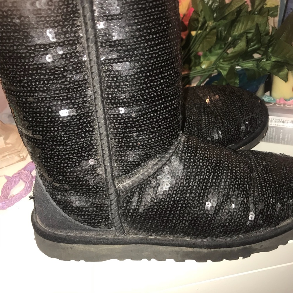 black sparkly UGGS